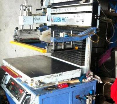 廣東閑置印刷設(shè)備處理 低價轉(zhuǎn)售兩臺6090絲印機(jī)